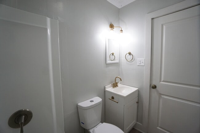 Building Photo - 3909 39th Ct N