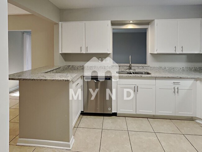 Foto del edificio - 5153 Springwood Rd