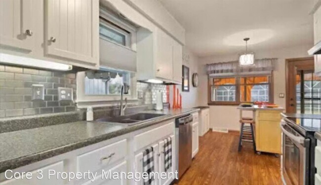 Foto del edificio - 3 br, 2 bath House - 268 Saxon