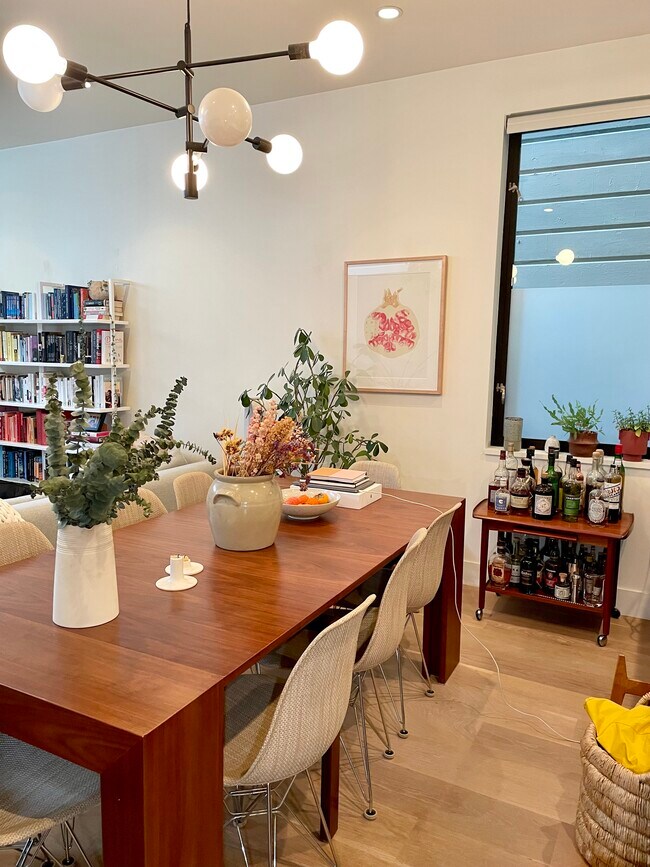 Foto del edificio - 1432 Grove St