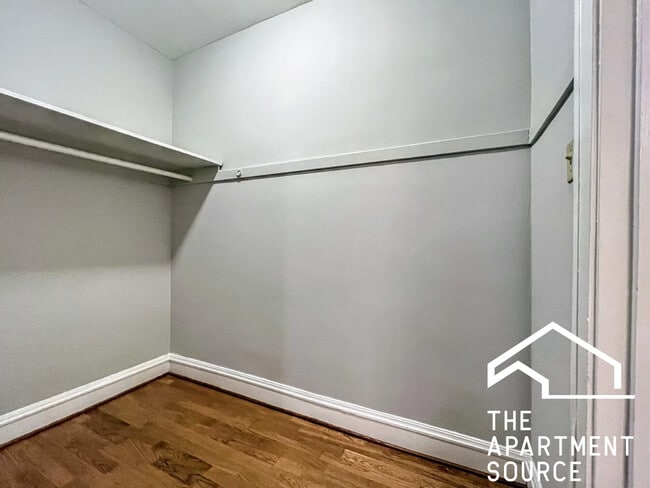 Foto del edificio - 4631 N Paulina St
