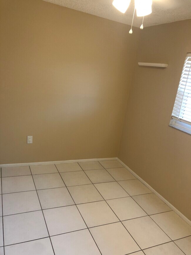 Foto del edificio - 7140 55th Ave N