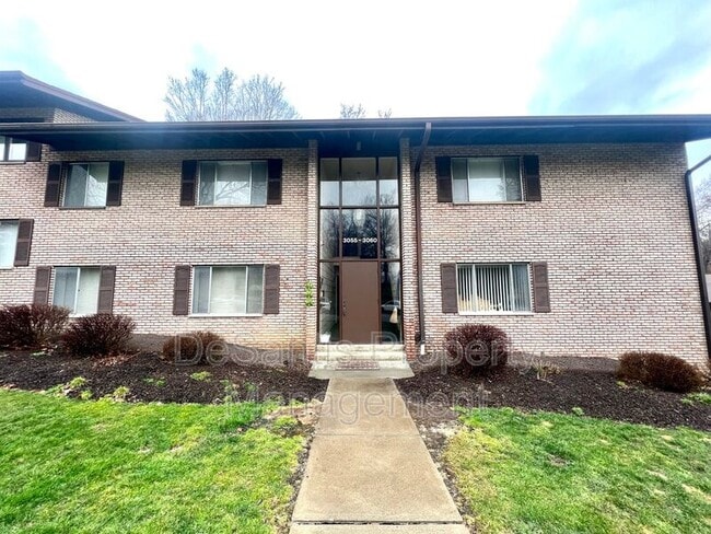 Building Photo - 3056 Sanlin Dr