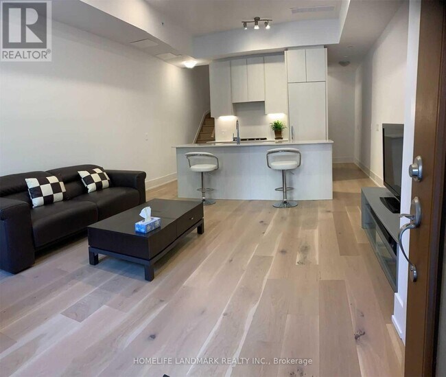 Photo du bâtiment - 165 Pears Ave.