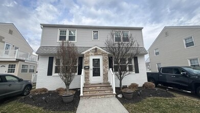 Building Photo - 105 N Harding Ave