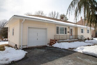 Building Photo - 711 Brooklyn Ave