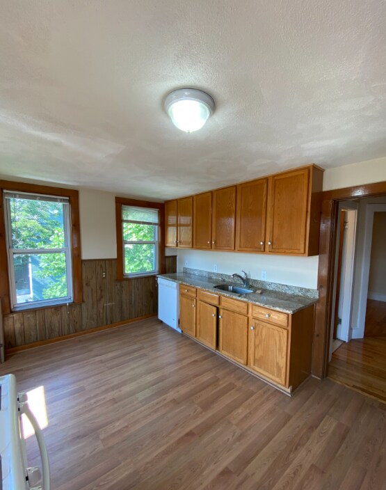 Building Photo - 51 Aldie St