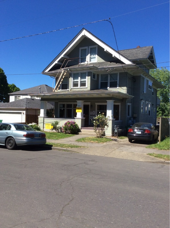Building Photo - 2515 SE 23rd Ave
