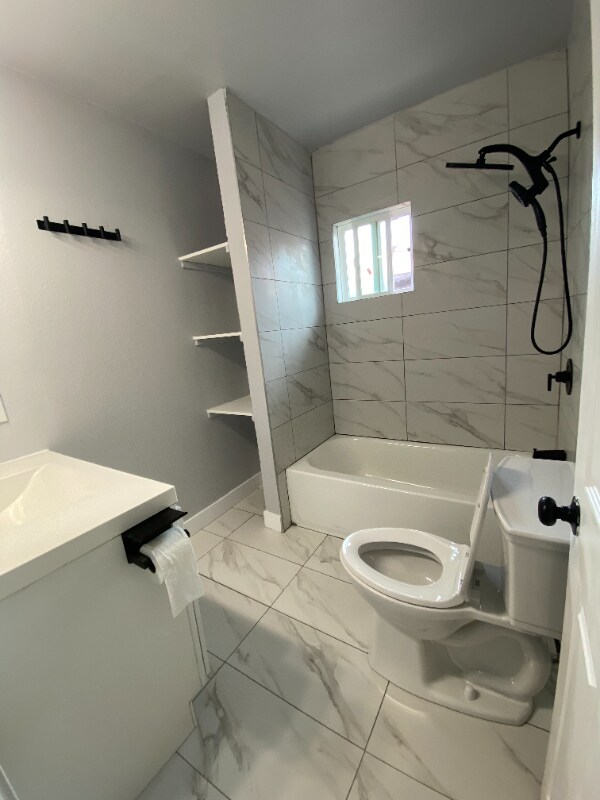 Building Photo - 1509 E 20th St