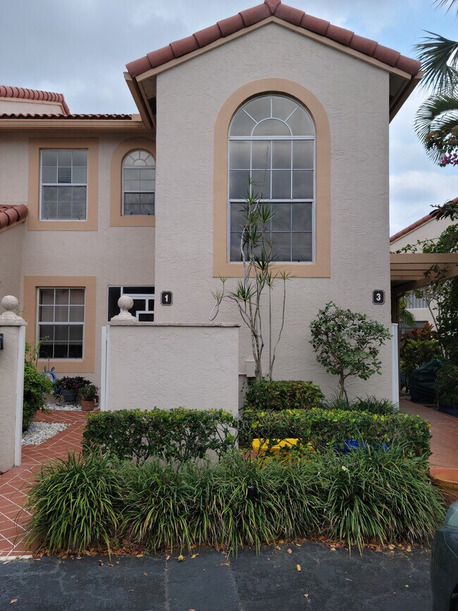 Front of the building - 14372 Emerald Lake Dr