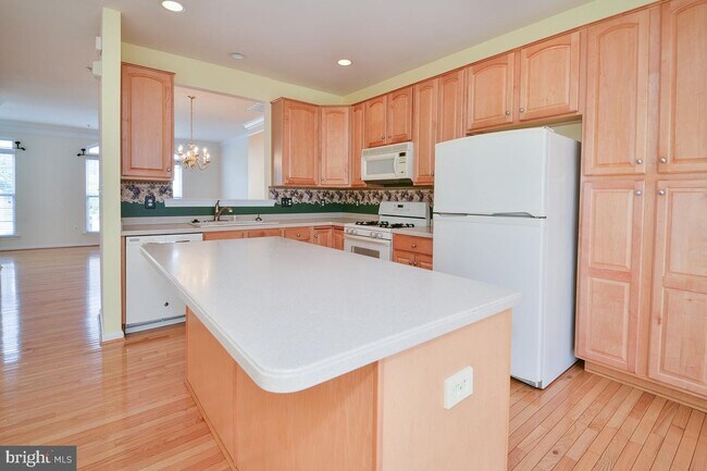 Foto del edificio - 310 Cameron Station Blvd