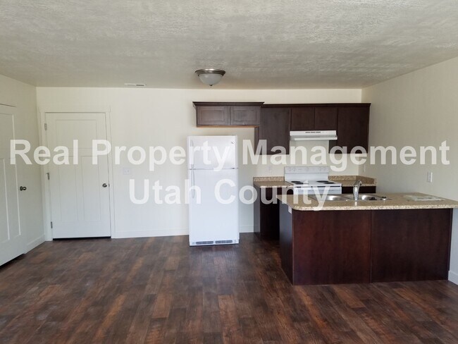 Foto del edificio - Vineyard 2 Story Townhome