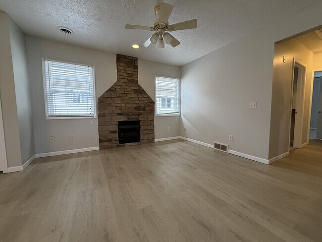 Foto del edificio - 165 E 316th St