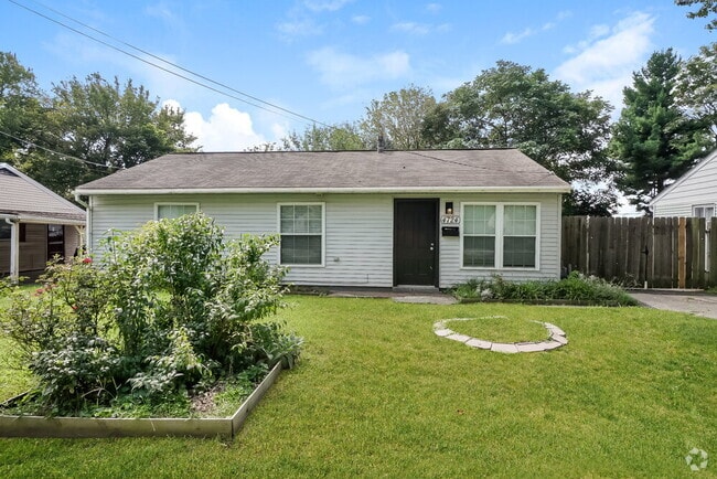 Building Photo - 4724 Granada Dr