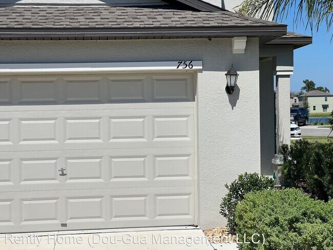 Building Photo - 3 br, 2.5 bath House - 756 Royal Empress Dr