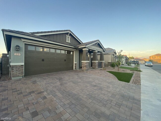 Foto del edificio - 3 br, 3 bath House - 2836 W Lyman Dr