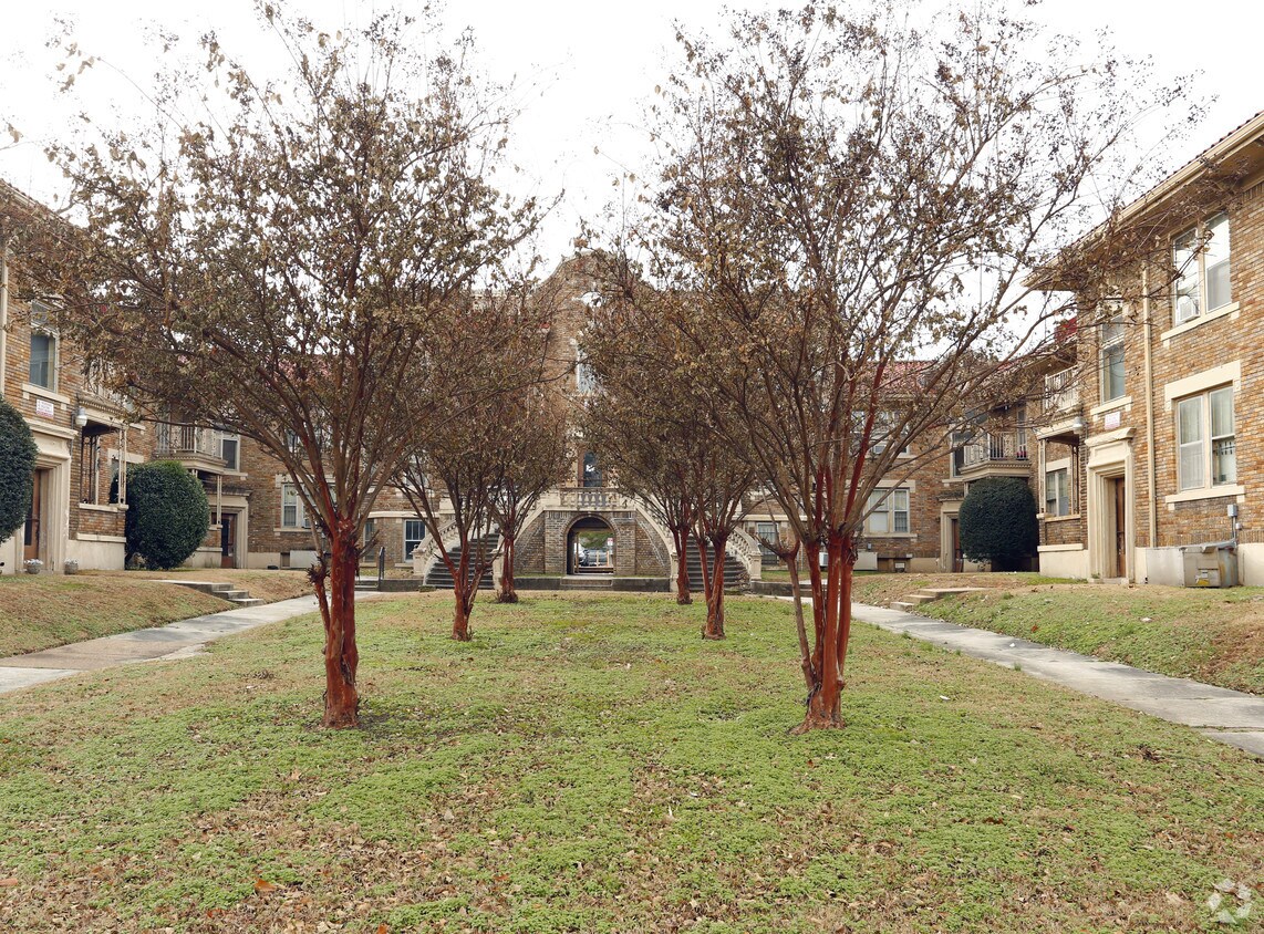 Park Terrace Apartments in Memphis, TN