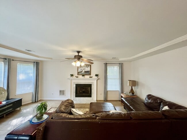 Building Photo - 415 Seahorse Run