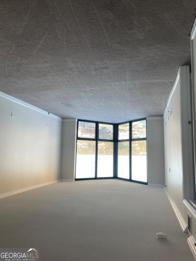 Building Photo - 2870 Pharr Ct S Northwest