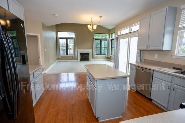 Building Photo - 1411 Campbell Ct NE