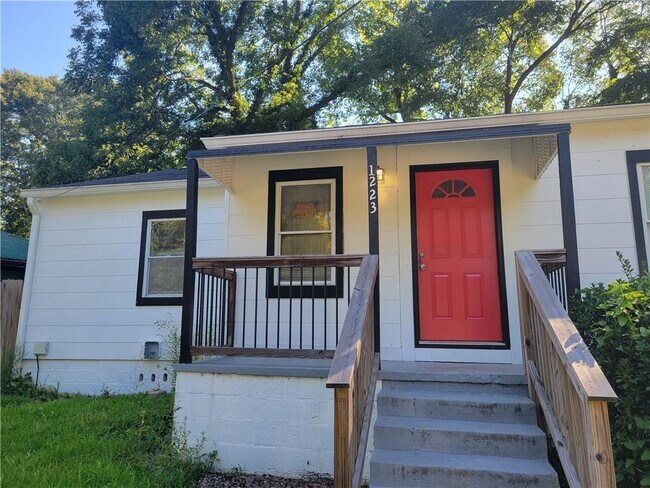Foto del edificio - 1223 Campbellton Pl SW