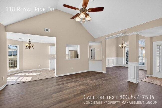 Foto del edificio - 118 Royal Pine Dr