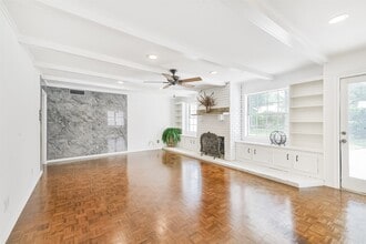 Building Photo - 12223 Old Oaks Dr