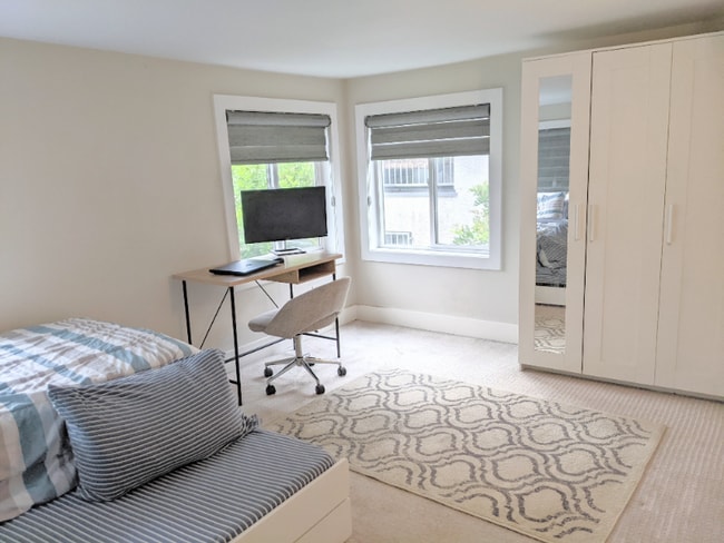 Building Photo - 835 N Raymond Ave