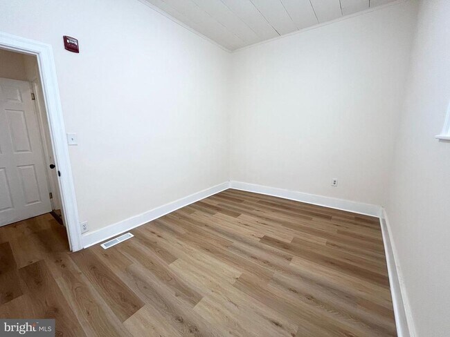 Foto del edificio - 6249 Reedland St