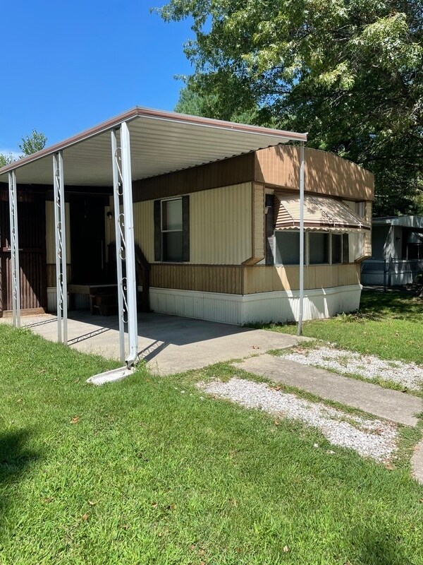 Primary Photo - 1701 Mascoutah Ave
