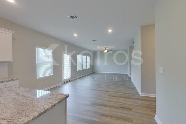 Building Photo - 7034 Foggy River Dr