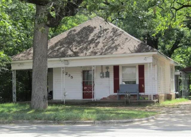 Primary Photo - 2235 Bonham St