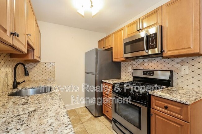 Foto del edificio - 344 Tavistock Rd