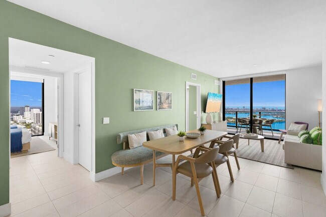 Foto del edificio - 601 NE 1st Ave