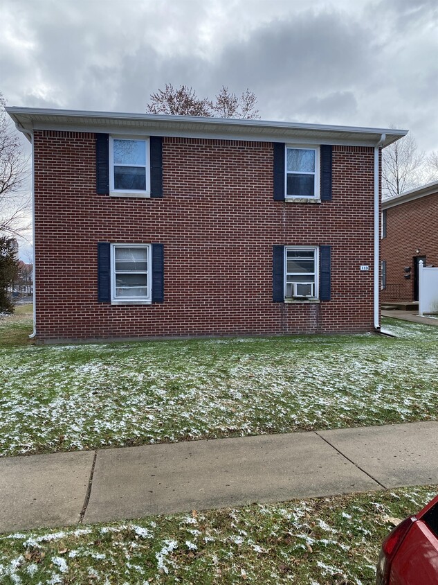 Primary Photo - 113 W 5th St