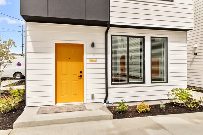 Foto del edificio - 7537 Grange St W