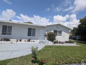 Building Photo - 1108 N 19th Ave