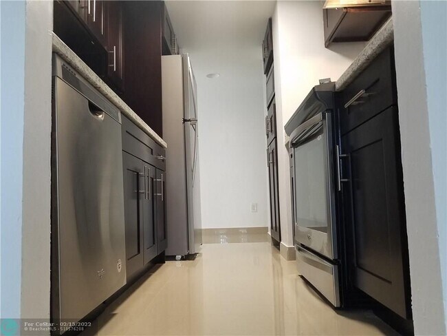 Foto del edificio - 4541 W McNab Rd