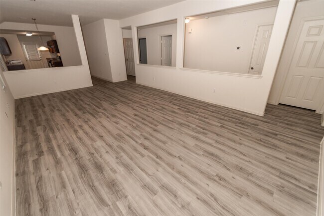 Foto del edificio - 5731 Post Oak Manor Dr