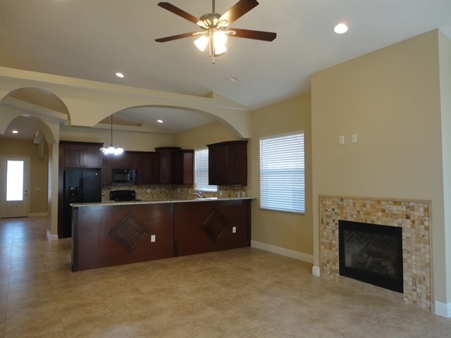 Foto del edificio - 1108 Crimson Clover Ln