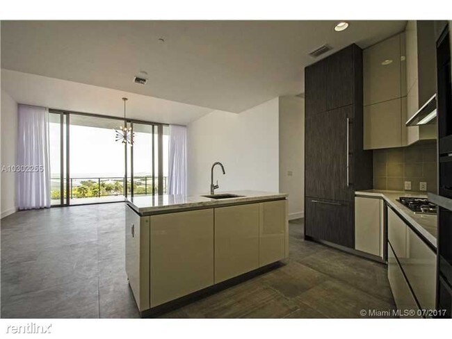 Foto del edificio - 2669 S Bayshore Dr