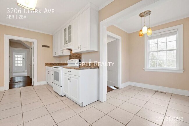 Building Photo - 3206 Clark Ave