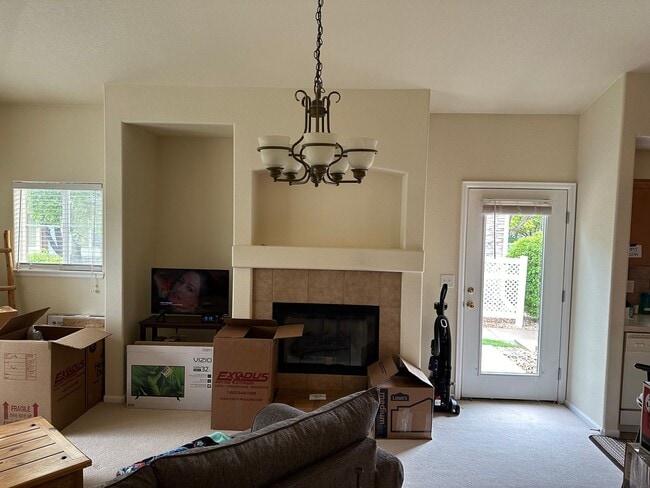 Building Photo - 2BD 2Bath Ranch Style Townhouse