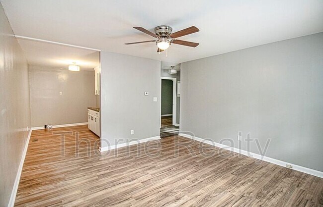 Building Photo - 1625 Cypress St