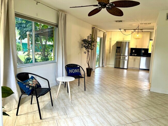 Foto del edificio - 435 NE 23rd Ave