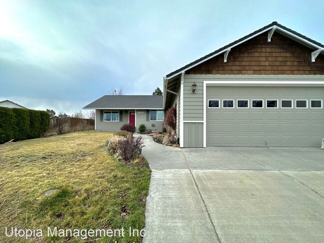Building Photo - 3 br, 2 bath House - 3340 SW Salmon Ct