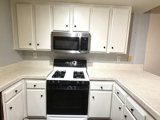 Foto del edificio - 28133 Vía Domador