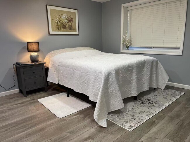 Foto del edificio - 28 Lathrop St