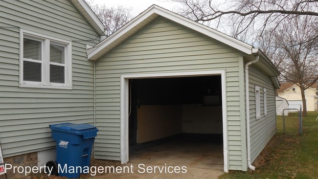 Building Photo - 204 E Lawrence St