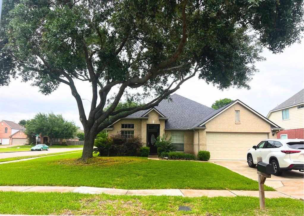 Foto principal - 11523 Glen Lake Dr